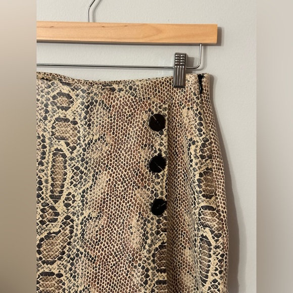 HAUTE Monde Reptile Print Skort Mini Skirt - Picture 3 of 8